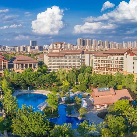Hilton Wuhan Optics Valley Eksteriør bilde