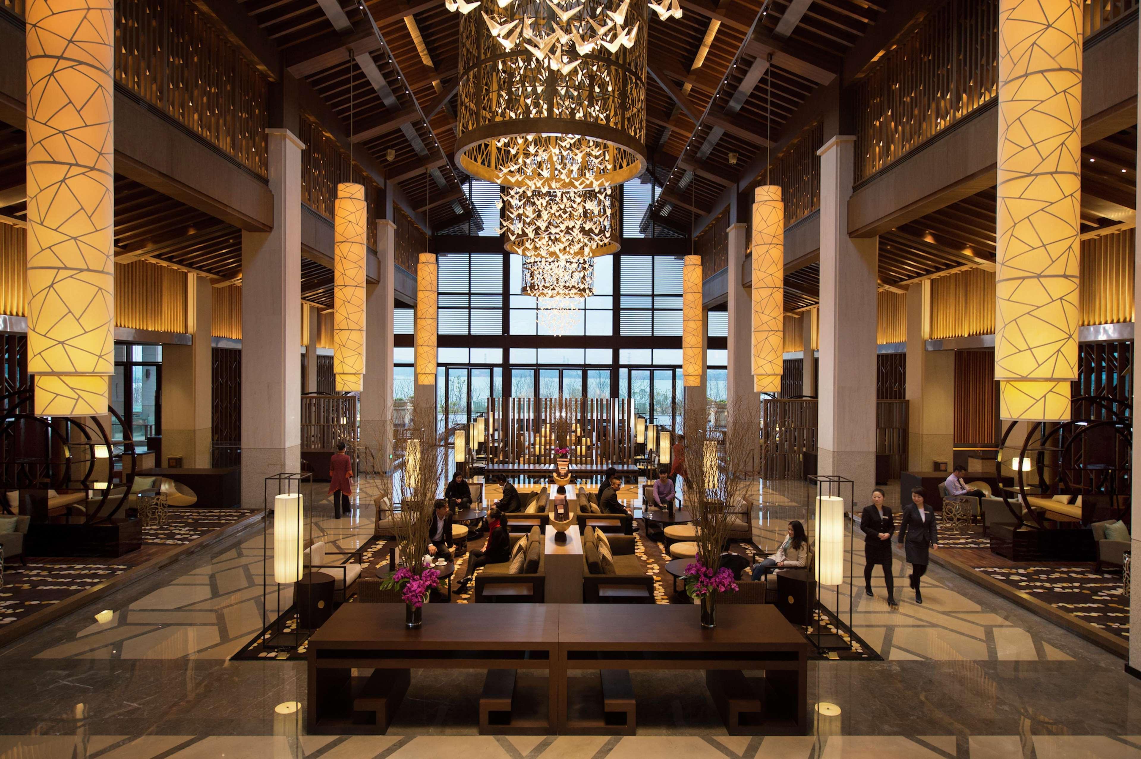 Hilton Wuhan Optics Valley Eksteriør bilde