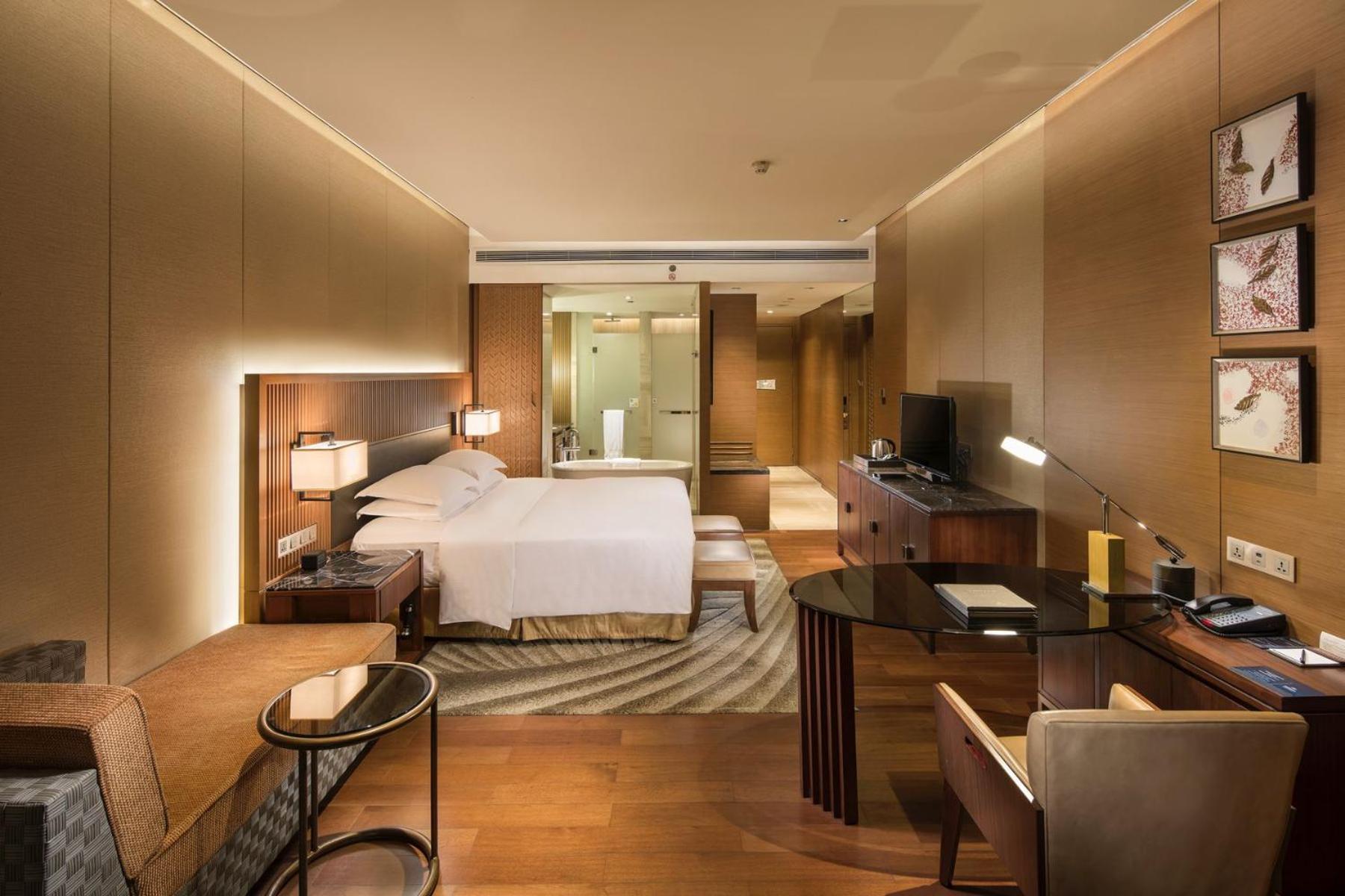 Hilton Wuhan Optics Valley Eksteriør bilde
