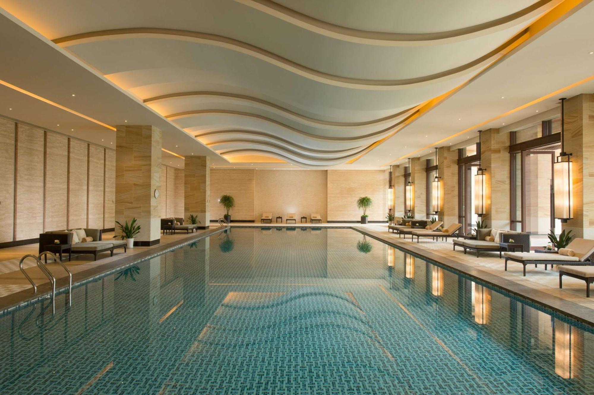 Hilton Wuhan Optics Valley Eksteriør bilde