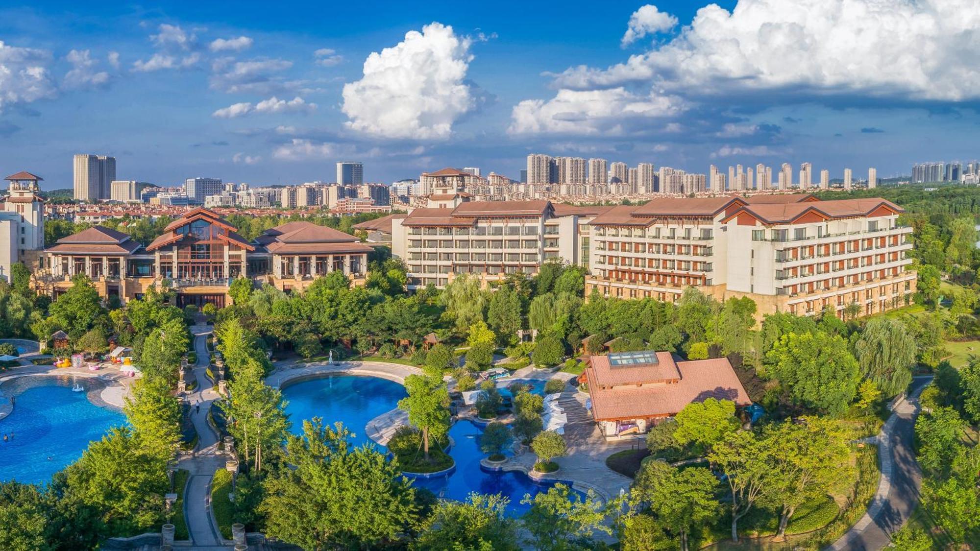 Hilton Wuhan Optics Valley Eksteriør bilde